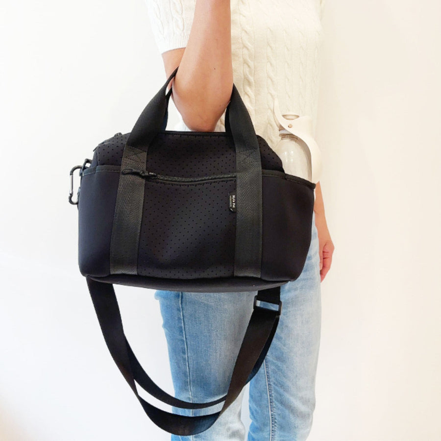 【おやつケースが付いてくるキャンペーン実施中】 犬のお散歩バッグ（ブラック）